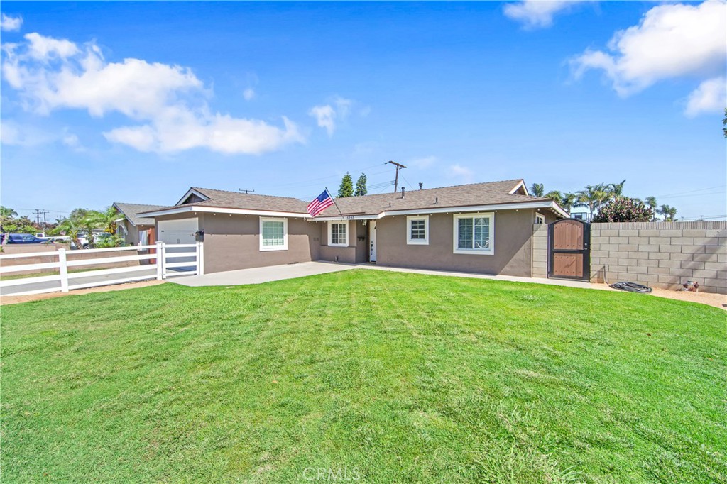 5892 Meadowlark Drive Property Photo 3