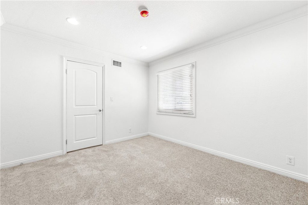 5892 Meadowlark Drive Property Photo 21