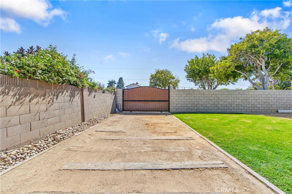 5892 Meadowlark Drive Property Photo 36