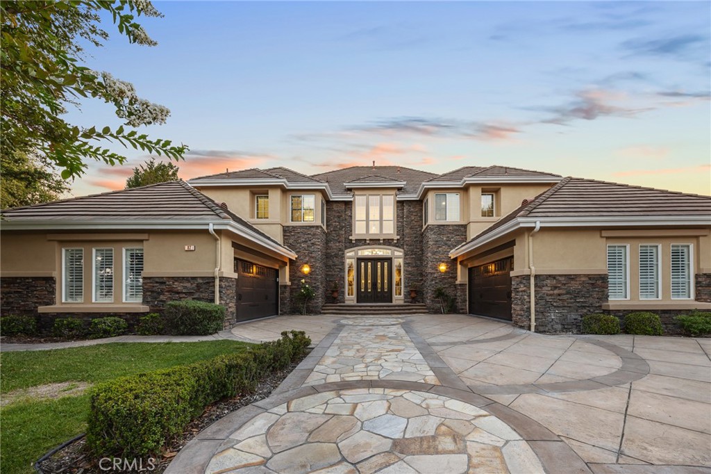 87 Panorama Property Photo 1