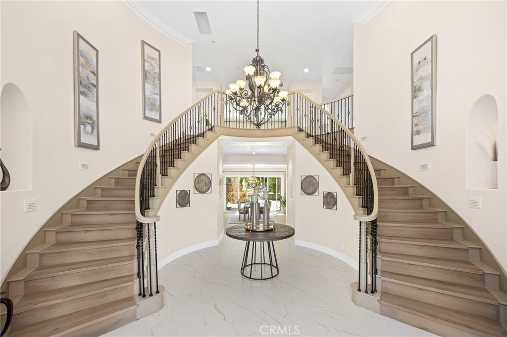 87 Panorama Property Photo 6