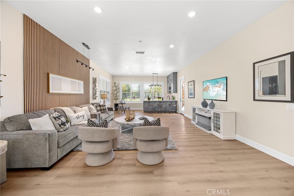 87 Panorama Property Photo 22