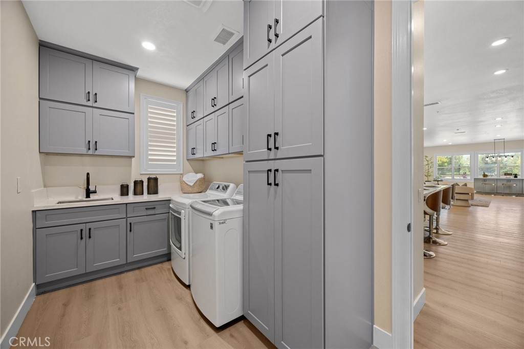 87 Panorama Property Photo 29