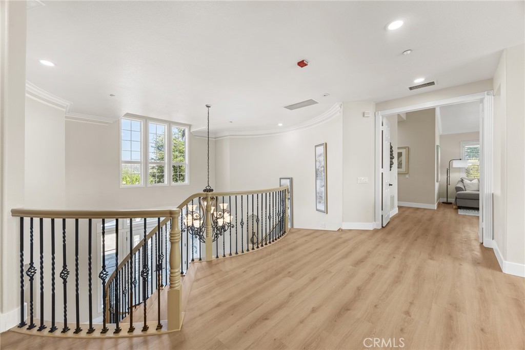 87 Panorama Property Photo 30