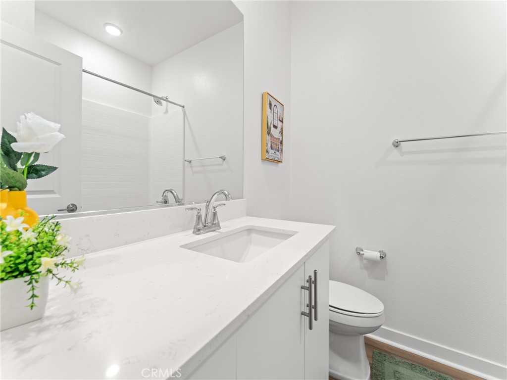 598 Meadowood Property Photo 12