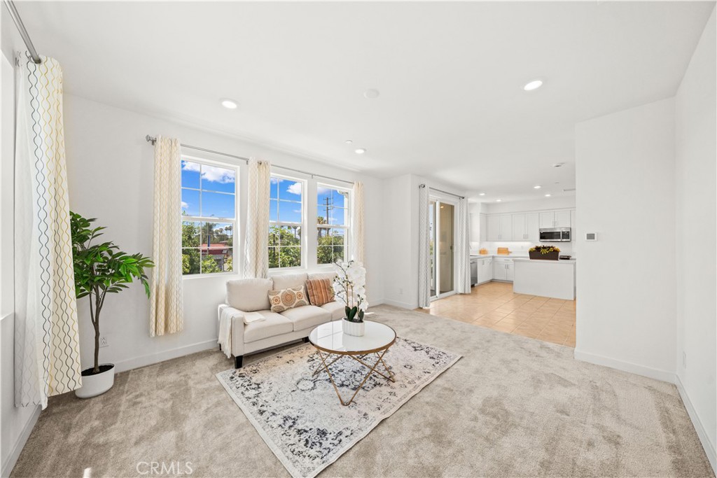 155 W La Palma Avenue 2 Property Photo 10