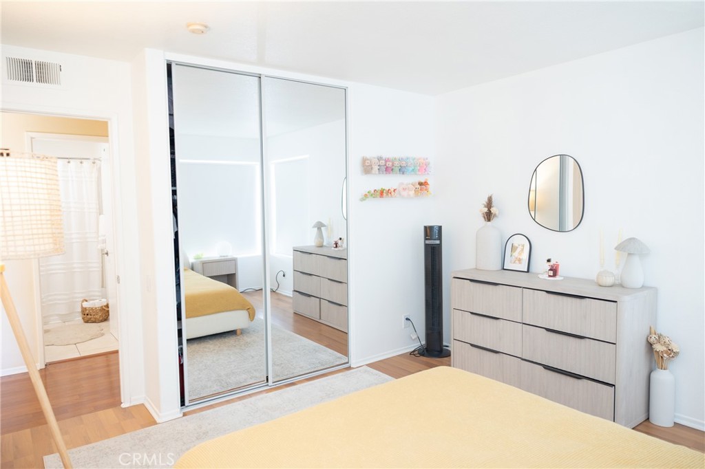 21 Bravo Property Photo 29