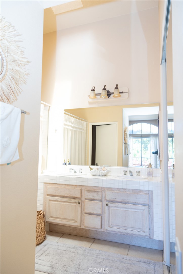 21 Bravo Property Photo 41