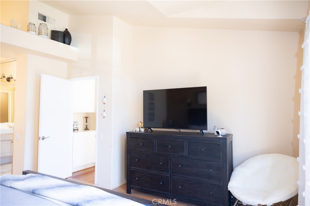 21 Bravo Property Photo 51