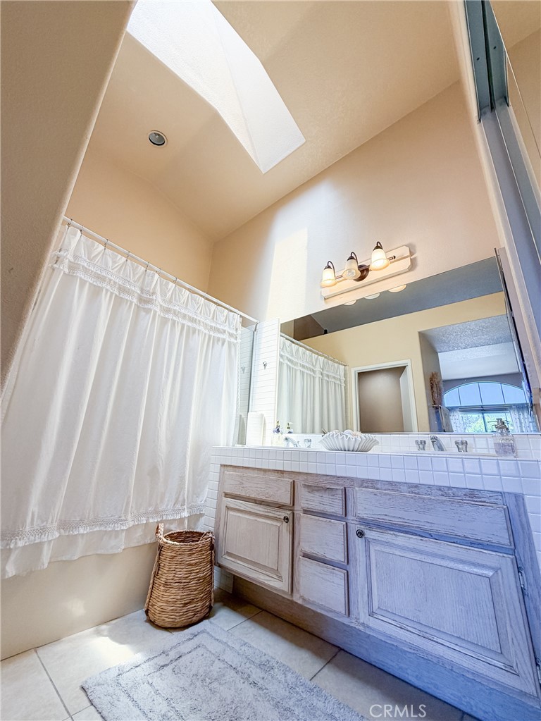 21 Bravo Property Photo 70