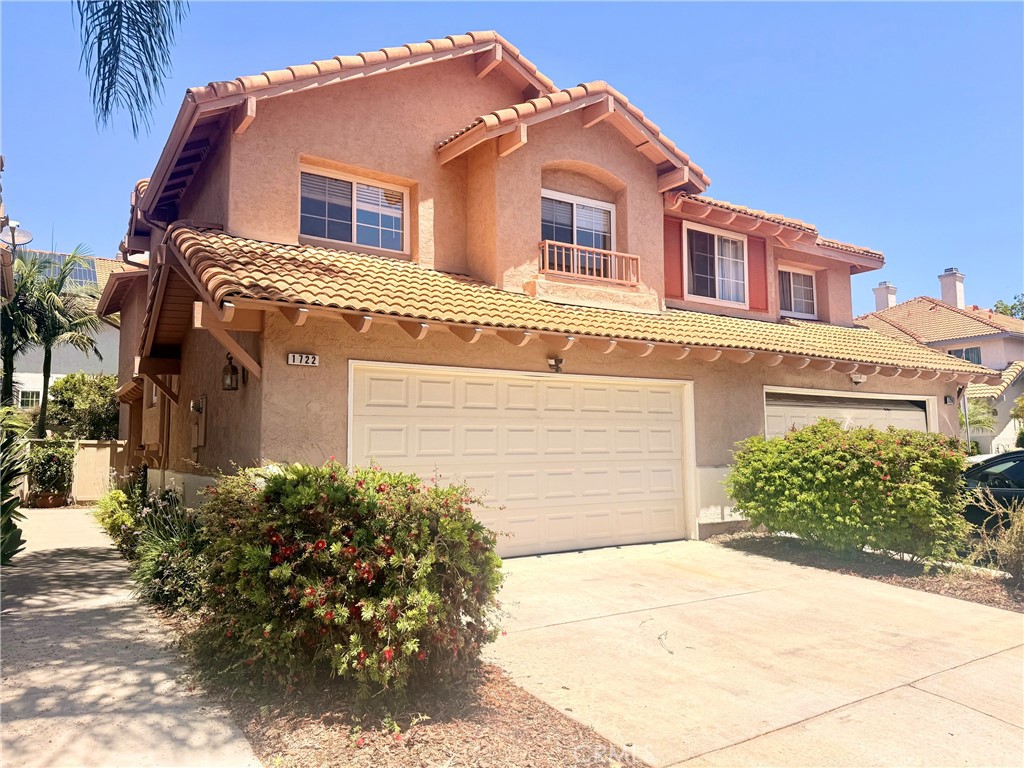 1722 Promenade Property Photo 1