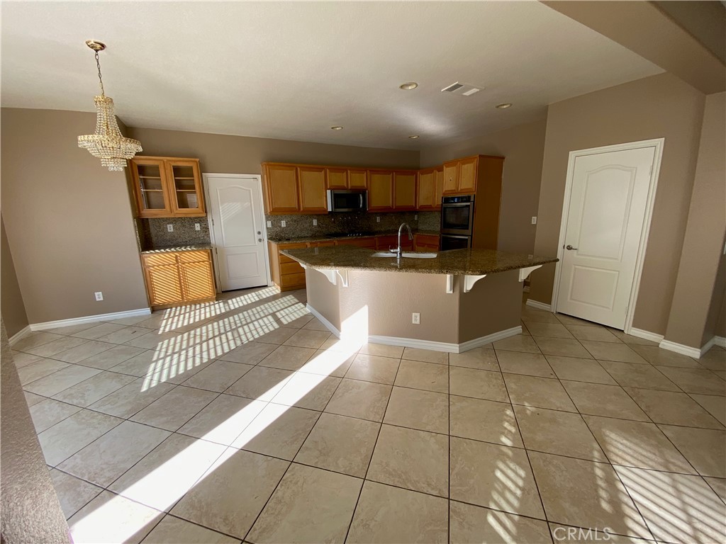 12743 Wine Cellar Court Property Photo 5