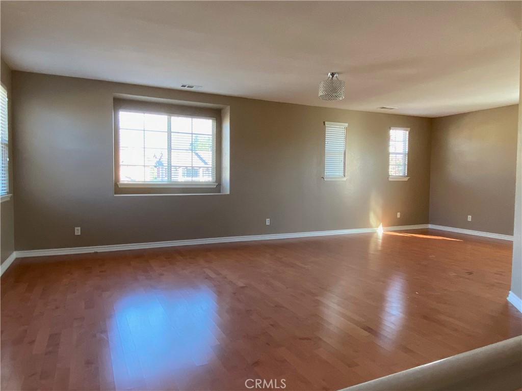 12743 Wine Cellar Court Property Photo 8