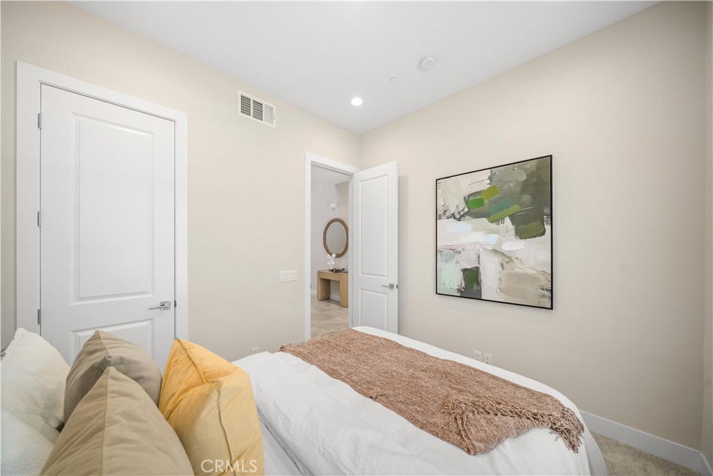 270 Burwood Property Photo 9