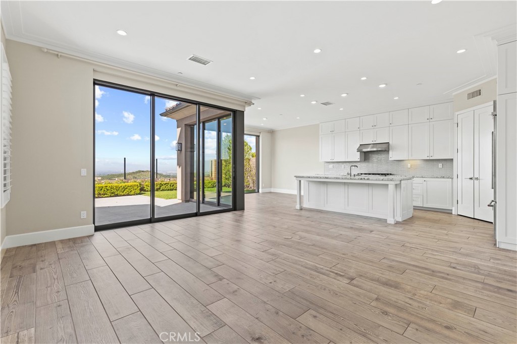 110 Statura Property Photo 4