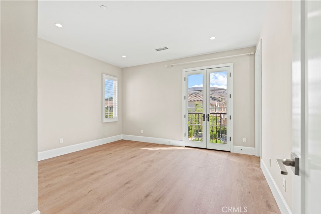 110 Statura Property Photo 33