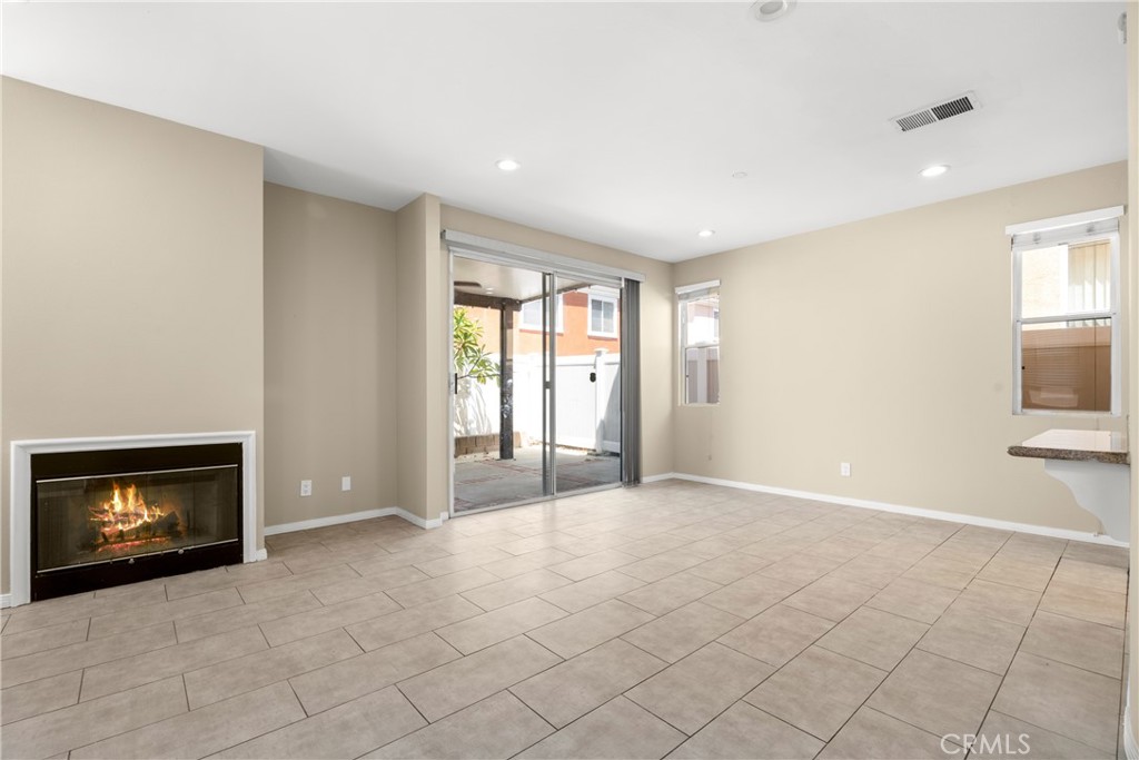 1243 Monterey Court Property Photo 5