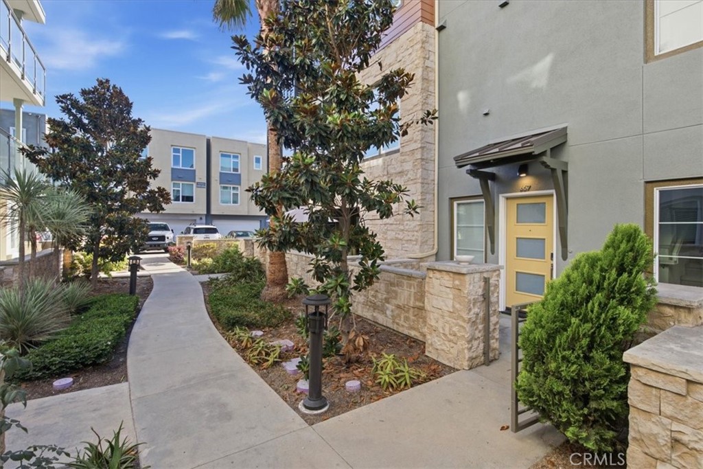 657 Doheny Property Photo 3