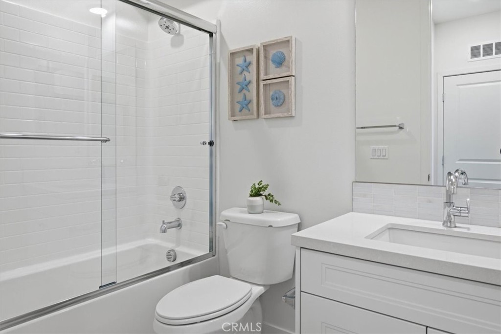 657 Doheny Property Photo 6
