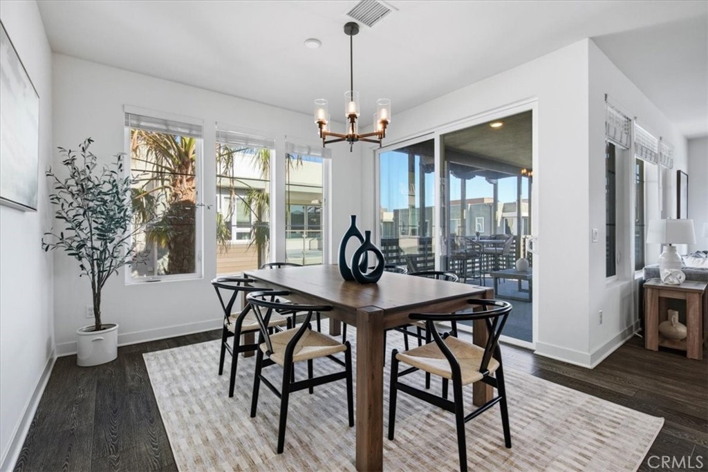 657 Doheny Property Photo 9