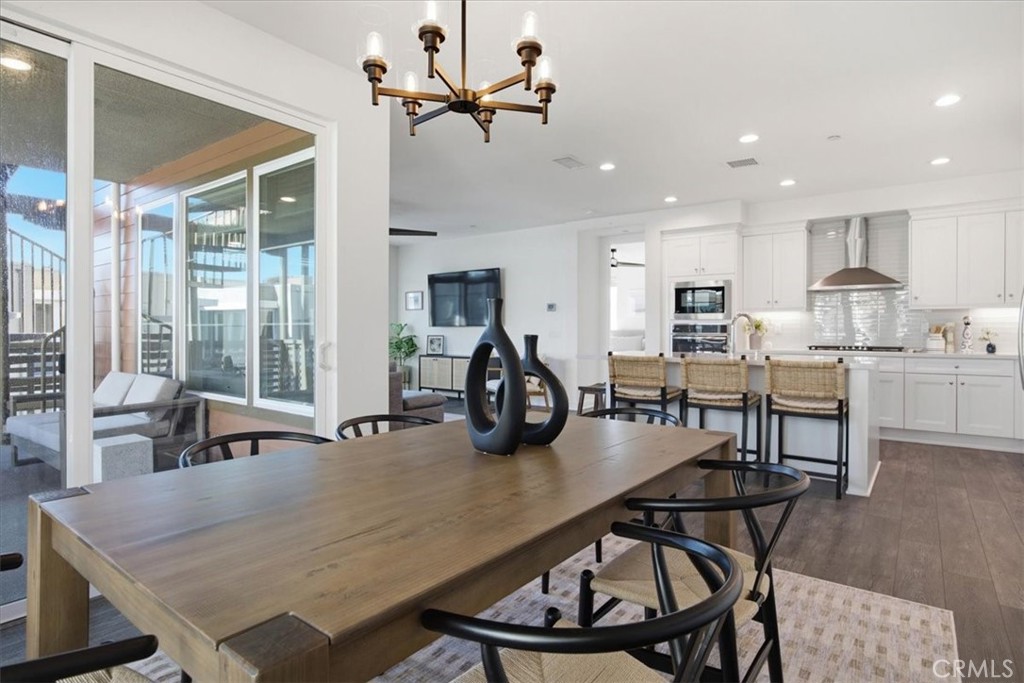 657 Doheny Property Photo 10