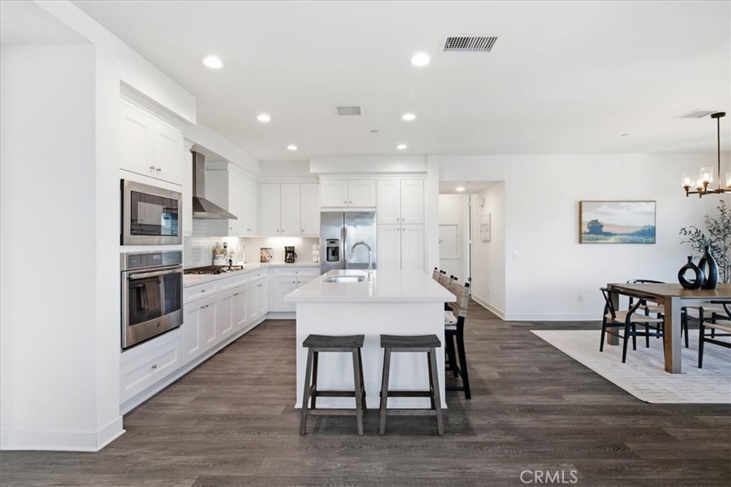 657 Doheny Property Photo 13