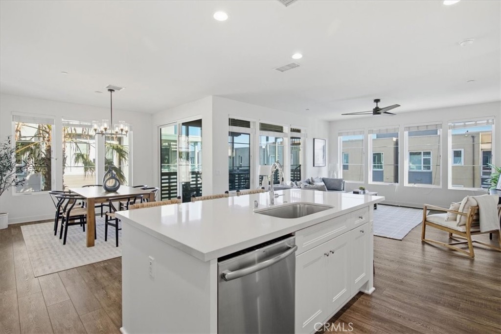 657 Doheny Property Photo 17