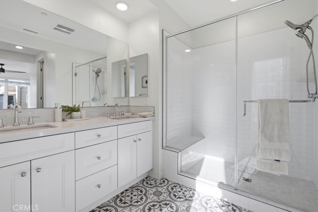 657 Doheny Property Photo 20