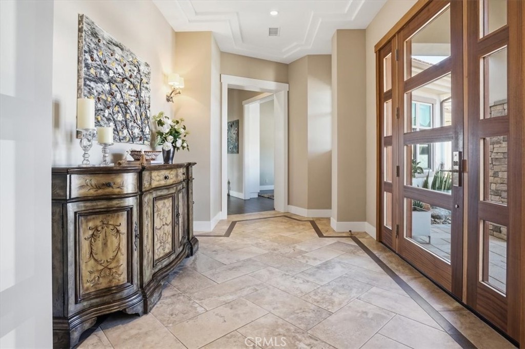 12457 Rancho Heights Road Property Photo 3