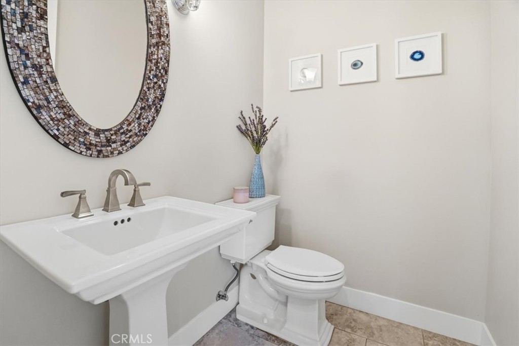 12457 Rancho Heights Road Property Photo 27