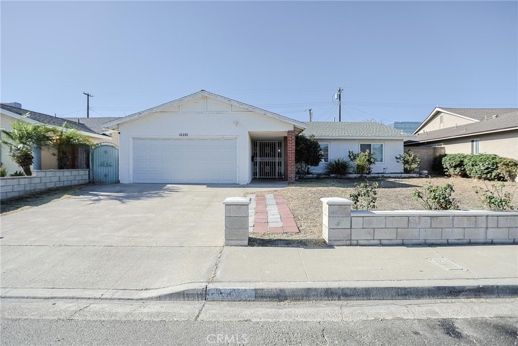 13401 Laux Circle Property Photo