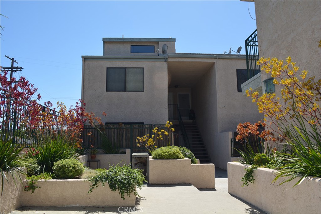 2491 Purdue Avenue 201 Property Photo 1