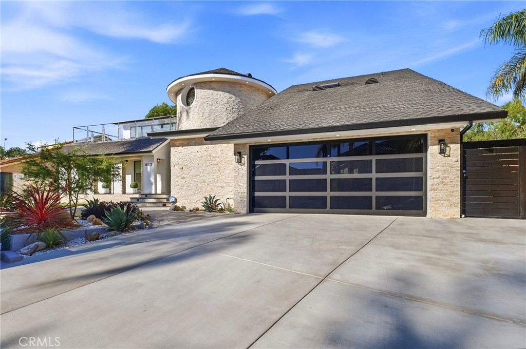 16572 Carousel Property Photo 11