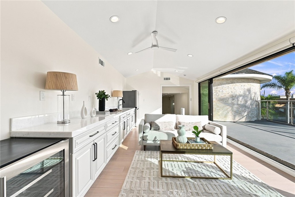16572 Carousel Property Photo 28
