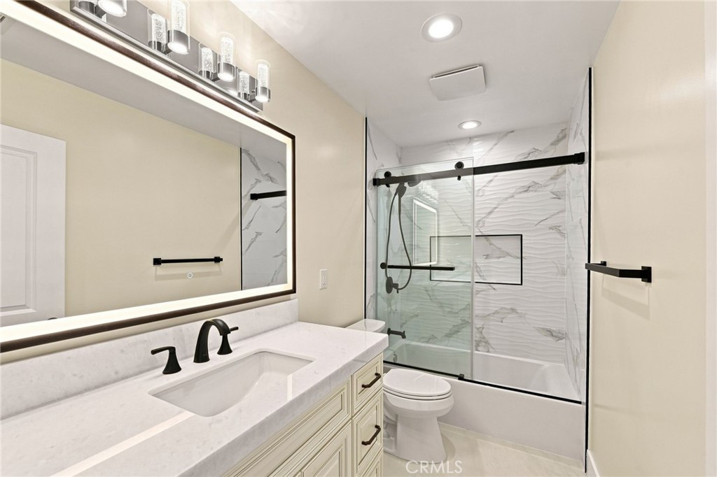16572 Carousel Property Photo 37