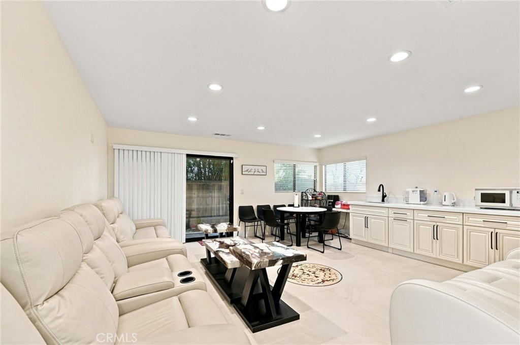 16572 Carousel Property Photo 47