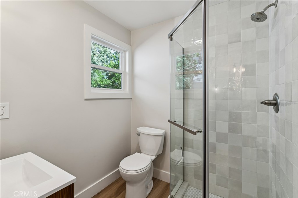 278 Terrace Property Photo 24