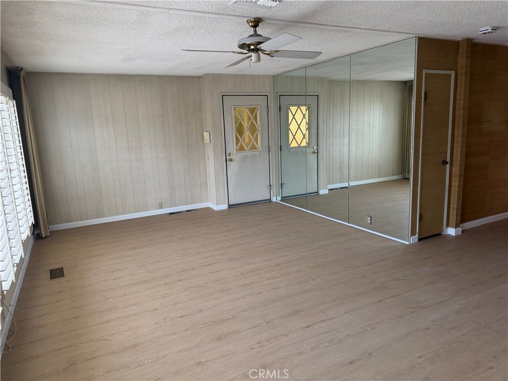 74570 Zircon Circle E Property Photo 11