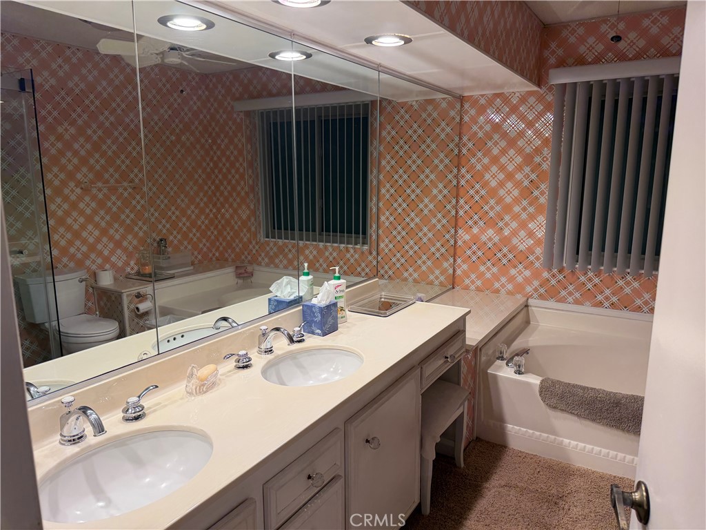 74570 Zircon Circle E Property Photo 18