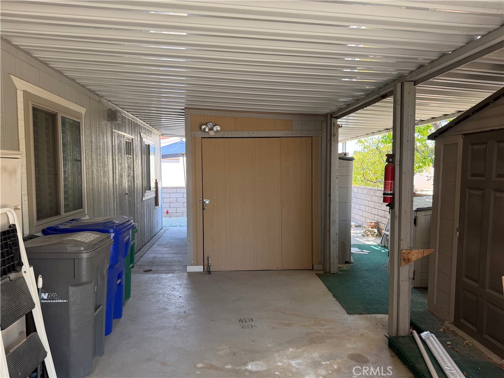 74570 Zircon Circle E Property Photo 31