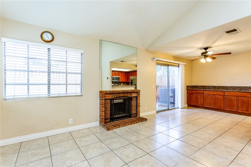 1653 Toyon Place Property Photo 3