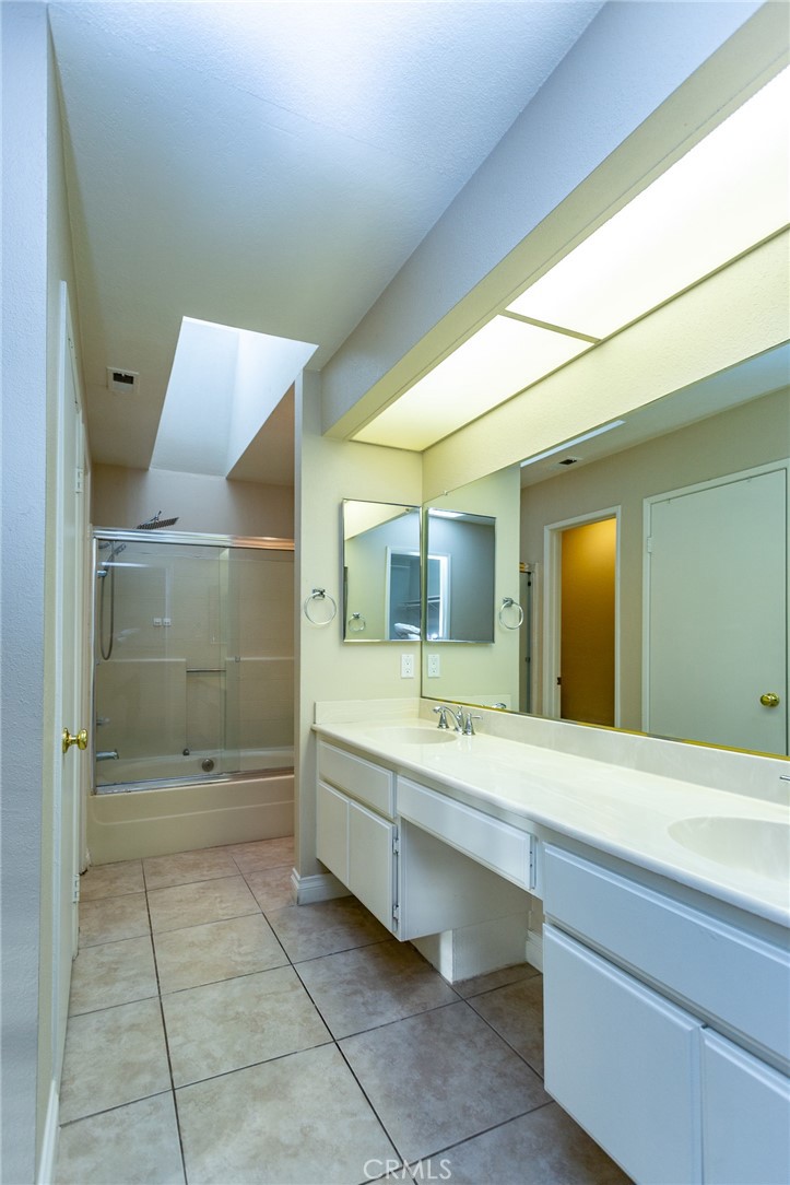 1653 Toyon Place Property Photo 28