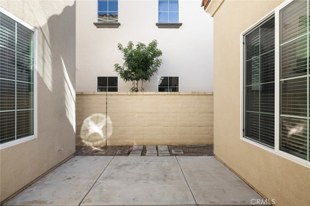 209 Terra Cotta Property Photo 6