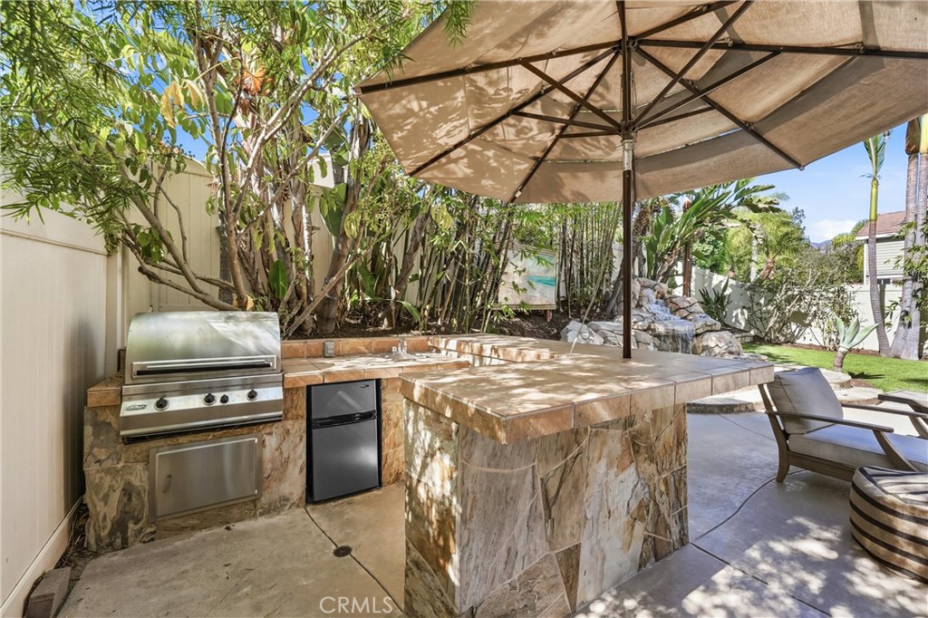 29 Marseille Property Photo 33