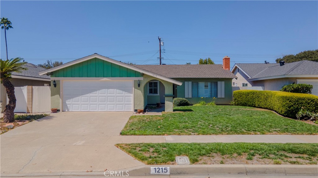 1215 E Mardell Property Photo 5