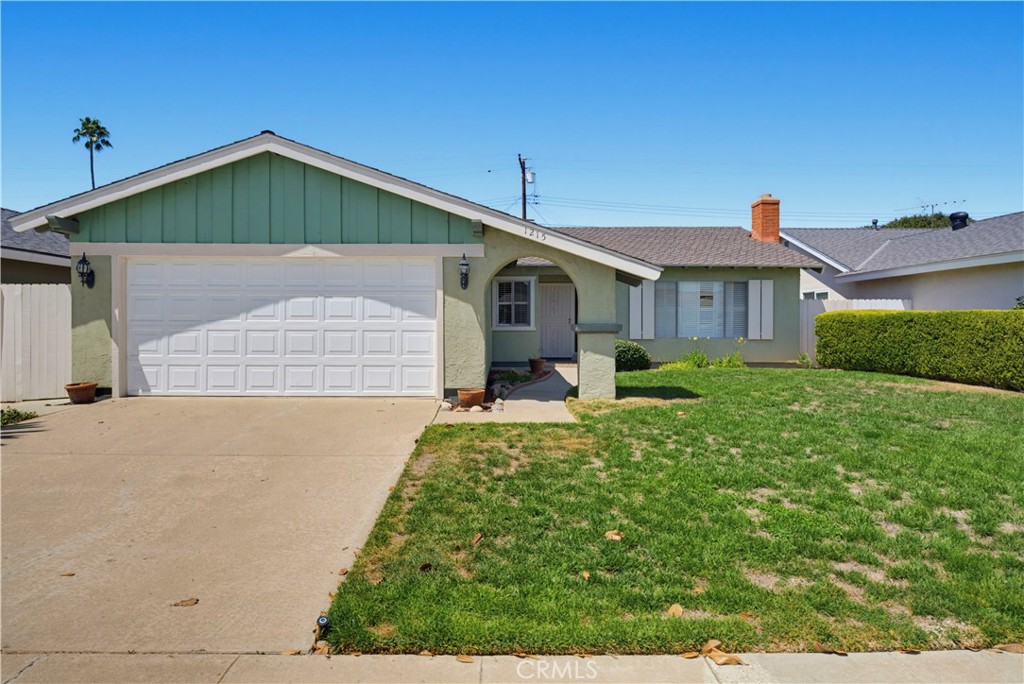 1215 E Mardell Property Photo 8