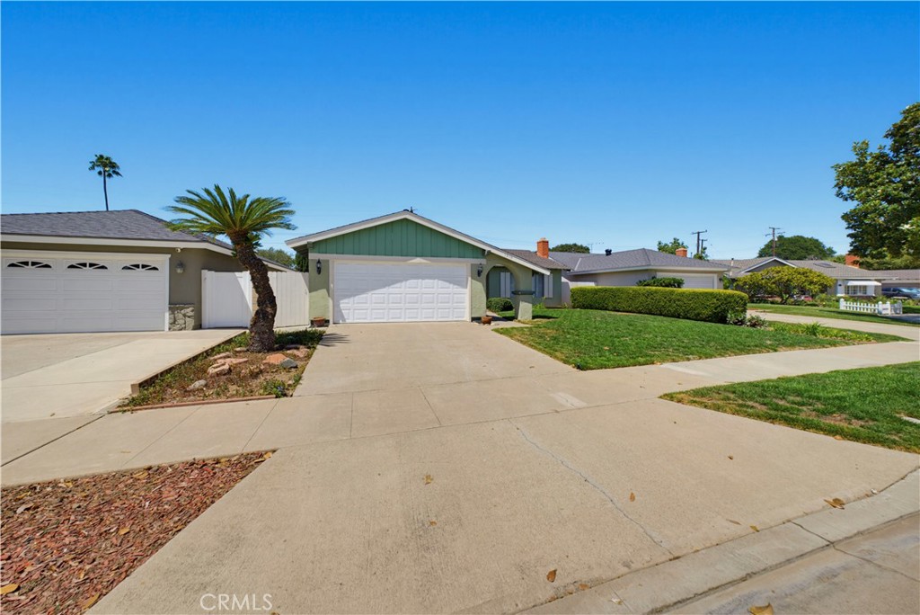1215 E Mardell Property Photo 12