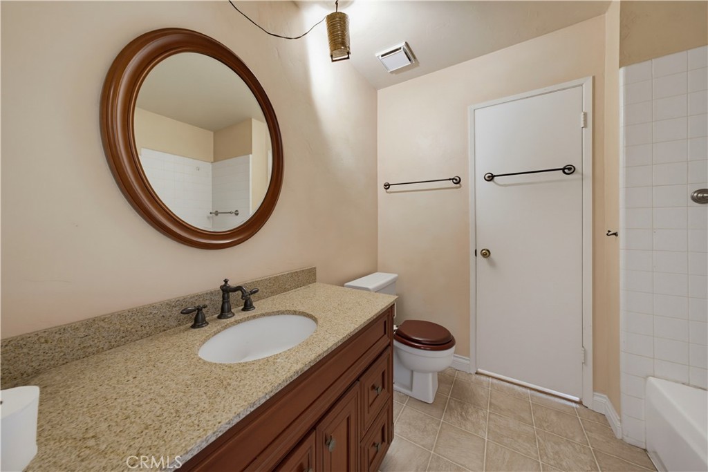 1215 E Mardell Property Photo 23