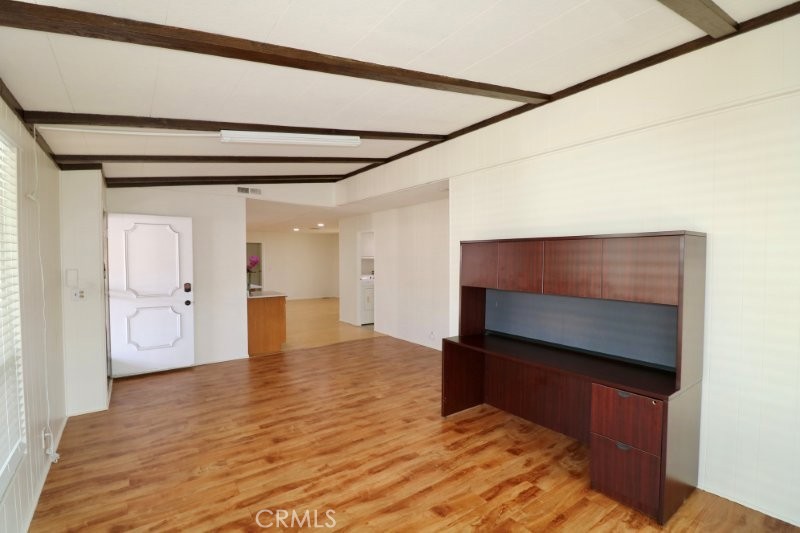14055 Lake View Drive 14 Property Photo 12