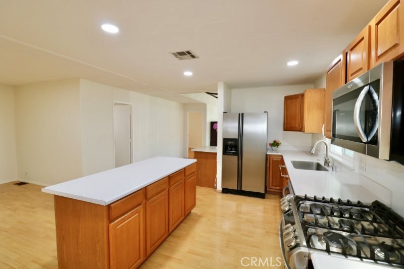 14055 Lake View Drive 14 Property Photo 24